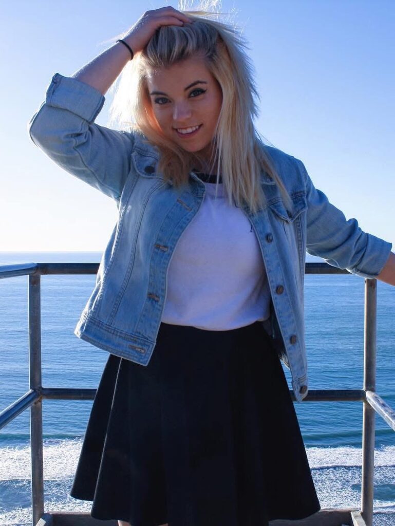 Sabrina Banks: Complete Biography, Age & Net Worth 2026