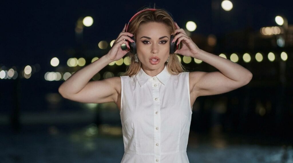 Crystal Rush Bio: Age, Height, Career & Net Worth